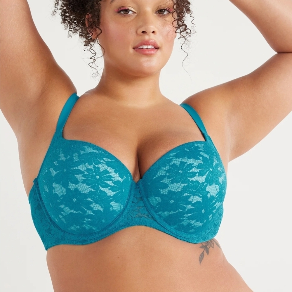 SOLD No Boundaries Blue Lace Push-Up Bra, size 36B